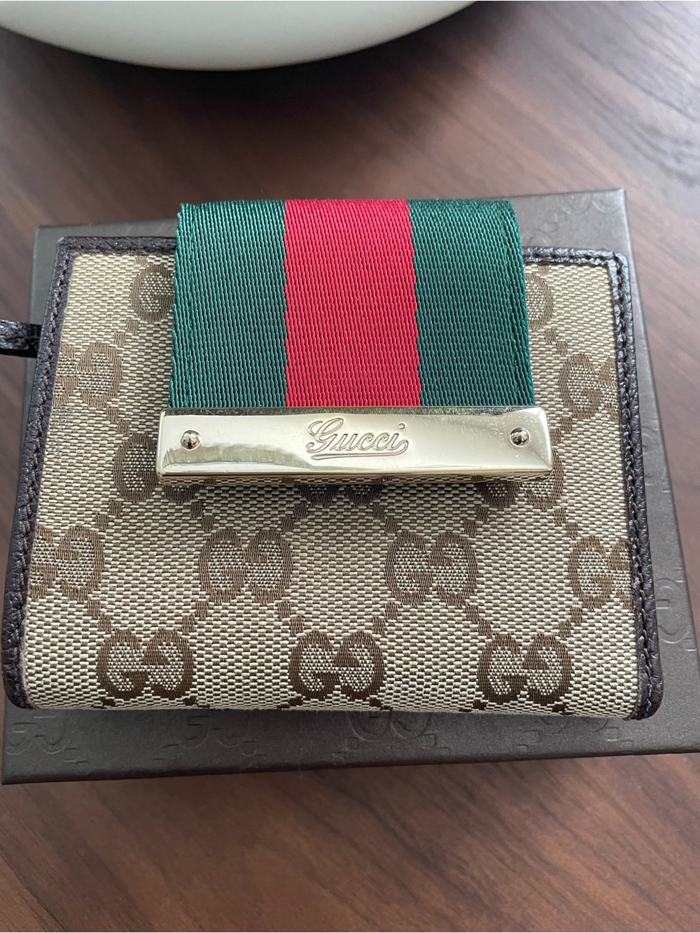 Gucci GG Canvas Tri-Fold Card Holder with Green and Red Web. Authentic. - Picture 2 of 13